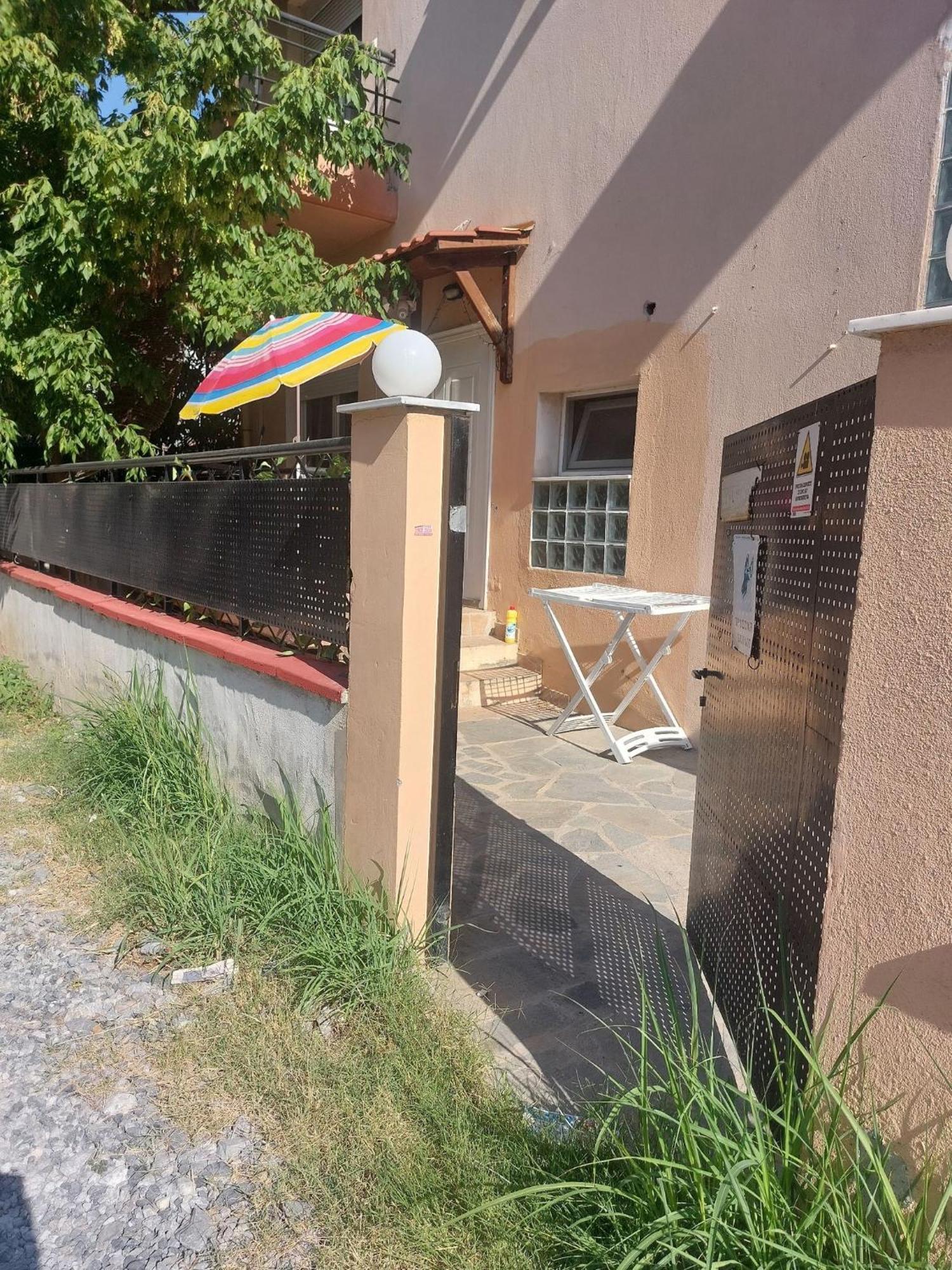 Andromache Apartment Peraía Exterior foto